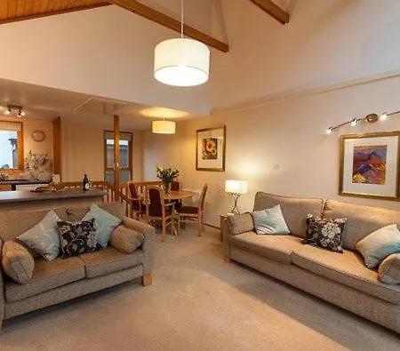 Vakantiehuis Bridge 19, Within Walking Distance Of Town Centre, Strictly No Pets *